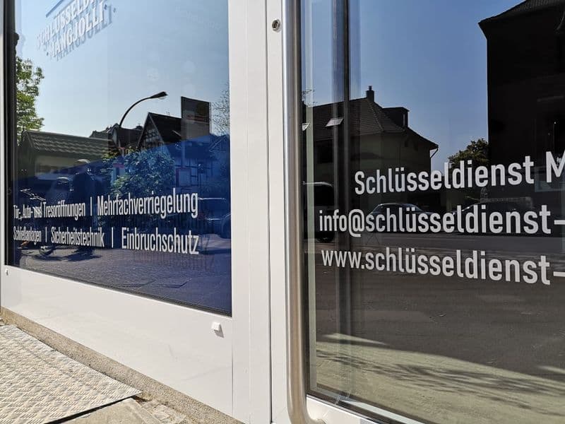 user-upload/business/work-media/jn51j63af5x1q9tn5557_schluesseldienst-mangjolli.jpeg